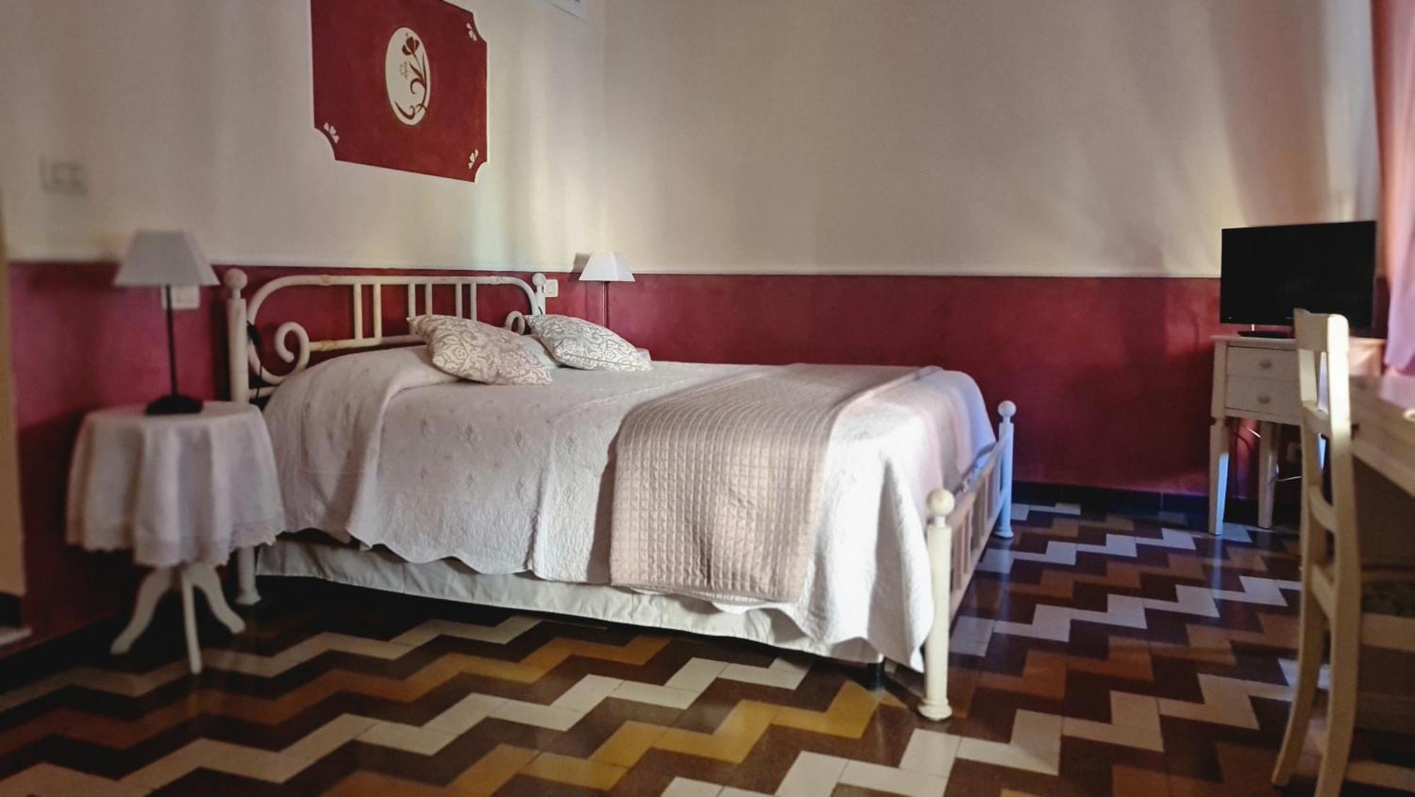 インペリア Ca Del Vescovo Bed & Breakfast エクステリア 写真
